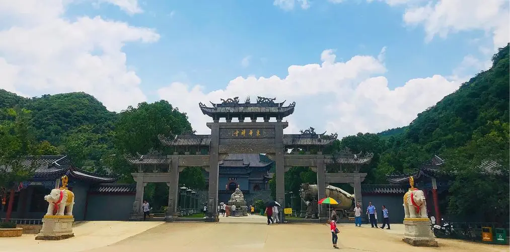 電線(xiàn)電纜生產(chǎn)廠(chǎng)家粵佳信公司助力東華禪寺項目建設