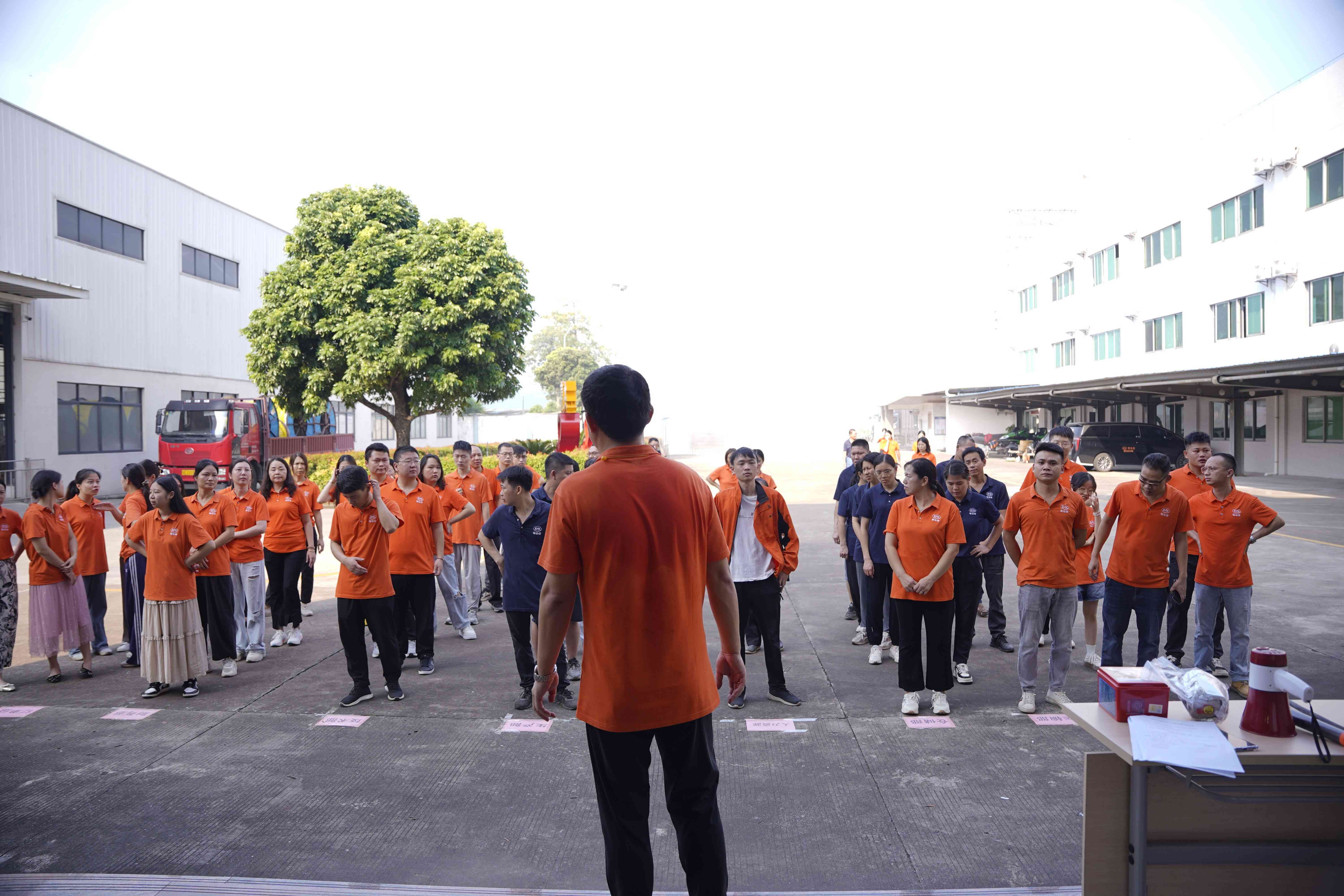 以練為戰筑防線(xiàn)，防患未“燃”強意識